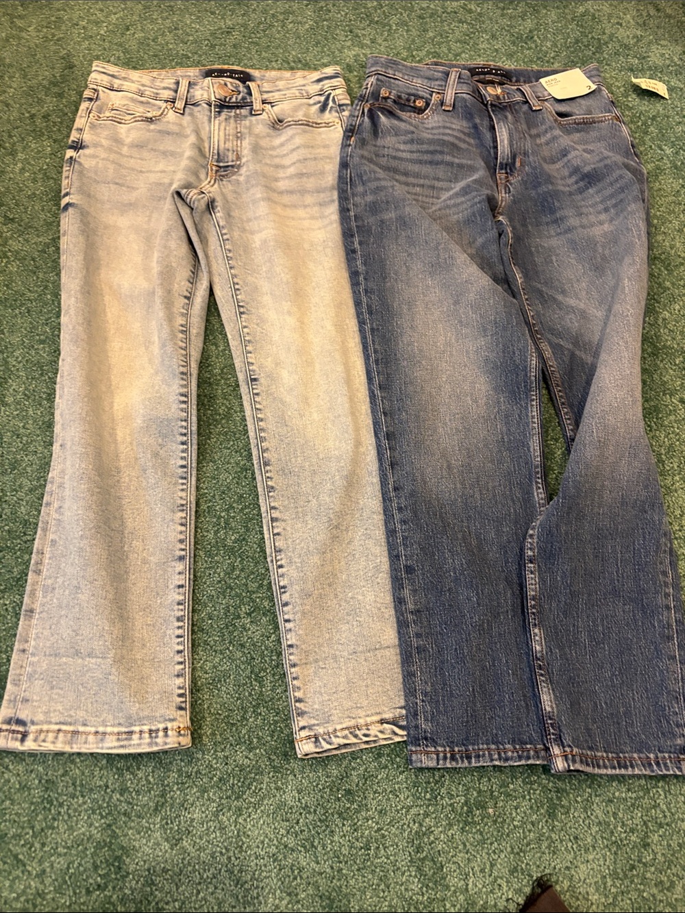 Aeropostale‎ Women Size 2 Jeans Bundle Mid Rise Mom & Straight Crop NWT + EUC